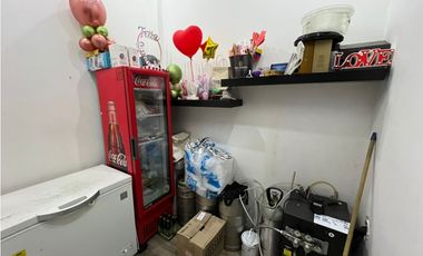 Se Vende Local Comercial Con Establecimiento - La Tebaida