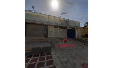 Amplio y bien Ubicado Local Comercial en ARRIENDO. Barrio Boston