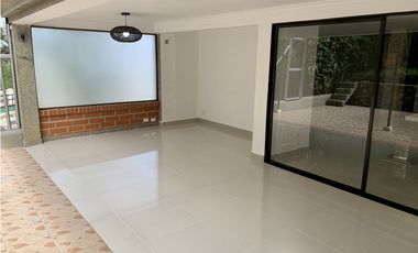 Casa en Arriendo El Tesoro Medellín