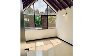Casa en Arriendo El Tesoro Medellín