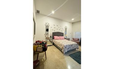 ARRIENDO ESPECTACULAR APARTAMENTO EN SECTOR DEL GOLF
