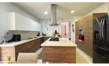 ARRIENDO ESPECTACULAR APARTAMENTO EN SECTOR DEL GOLF