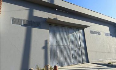 Arriendo bodega,oficinas,local soacha