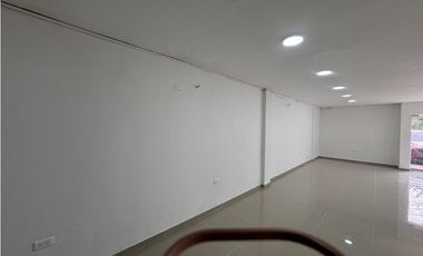 Arriendo local primer piso