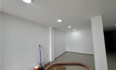 Arriendo local primer piso