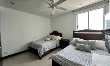 ARRIENDO EN CARTAGENA APARTAMENTO FRENTE A LA BAHA DE CASTILLOGRANDE