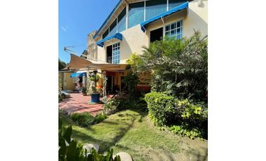 Casa a la venta frente al mar