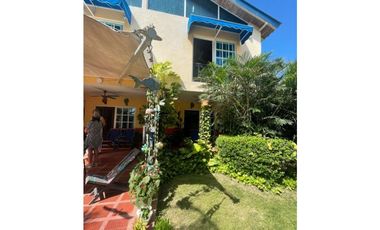 Casa a la venta frente al mar