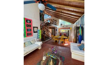 Casa a la venta frente al mar