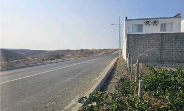 Barrio Jesus de Nazareth, vendo amplio terreno