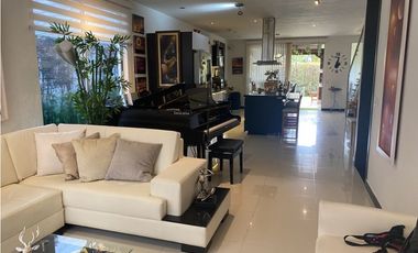 Venta de casa en el Retiro