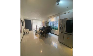 Venta de casa en el Retiro