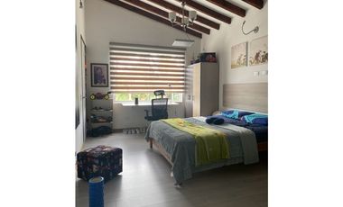 Venta de casa en el Retiro