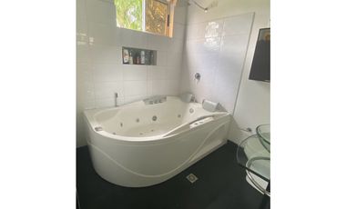 Venta de casa en el Retiro