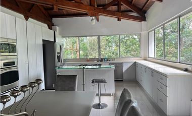 Casa en Arriendo Las Palmas Medellín