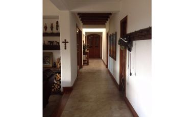 VENTA DE CASA EN EL ALTO DE LAS PALMAS