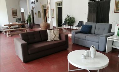 Maat vende Casa Campestre Villeta-Alfondo Lopez, 557m2 $780Millones
