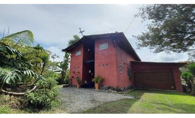 Encantadora Casa Campestre tipo loft en el Oriente Antioqueño