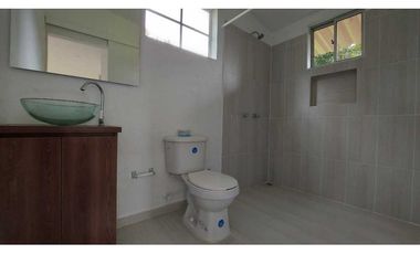 Encantadora Casa Campestre tipo loft en el Oriente Antioqueño