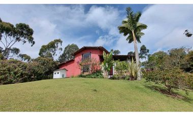 Encantadora Casa Campestre tipo loft en el Oriente Antioqueño