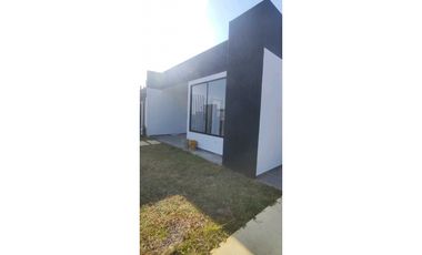 Venta de casas urbanas de 250 M2 en 460 mill en La Mesa Cund