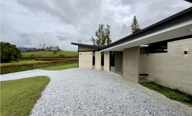 Casa Campestre Parcelación Vía La Ceja San Antonio