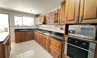 Casa en Venta 2do Parque Laureles Medellín