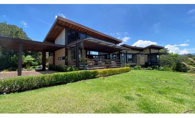 Vendo Casa Campestre en El Retiro Antioquia