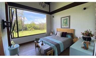 Vendo Casa Campestre en El Retiro Antioquia
