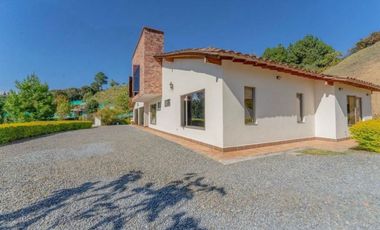 Vendo Casa Campestre en El Retiro Antioquia
