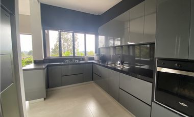CASA CAMPESTRE EN PARCELACIÓN VDA CIMARRONAS SMG