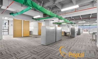 OFICINA EN VENTA, PARALELO 108 ALHAMBRA