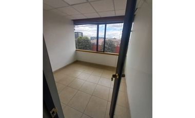 OFICINA 82 M2 EN ARRIENDO, AV. EL DORADO, ZONA EMPRESARIAL