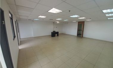 OFICINA 82 M2 EN ARRIENDO, AV. EL DORADO, ZONA EMPRESARIAL