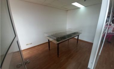 OFICINA EN ARRIENDO, AV. EL DORADO, SECTOR EMPRESARIAL