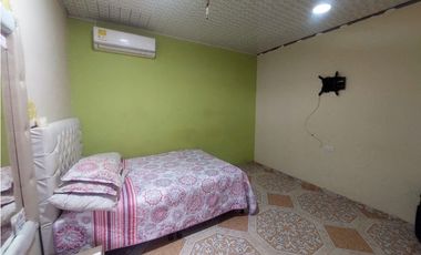 VENTA DE CASA DE TRES PISOS B/JUAN XXIII DE MONTERIA