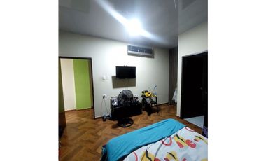 VENTA DE CASA DE TRES PISOS B/JUAN XXIII DE MONTERIA