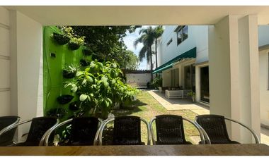 VENTA DE CASA LUJOSA  EN BARRIO LA CASTELLANA