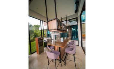 Casa para Arriendo Amoblado en el Poblado