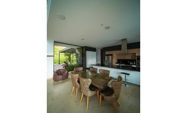 Casa para Arriendo Amoblado en el Poblado