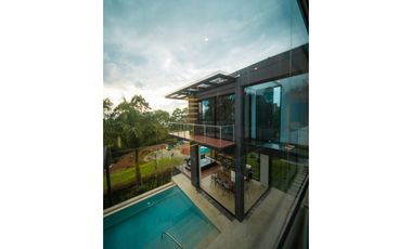 Casa para Arriendo Amoblado en el Poblado