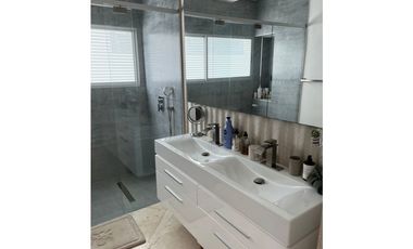 Apartamento Bocagrande sobre la bahia