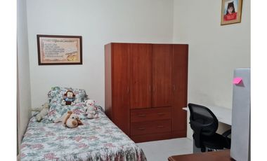 Maat vende Casa, Centro - Villeta 240m2 $1.030Millones