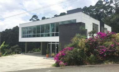 CASA EN ARRIENDO Y VENTA SECTOR LAS PALMAS - POBLADO