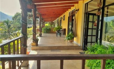 Maat vende casa campestre, Rio Dulce - Vlleta 1.109m2, 1.300millones