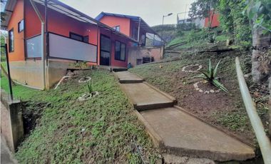 Maat vende casa campestre, Rio Dulce - Vlleta 1.109m2, 1.300millones