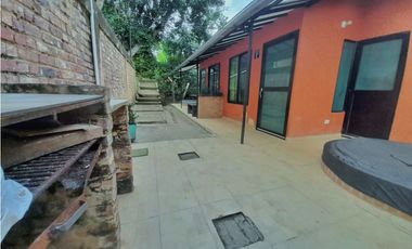 Maat vende casa campestre, Rio Dulce - Vlleta 1.109m2, 1.300millones