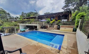 Maat vende casa campestre, Rio Dulce - Vlleta 1.109m2, 1.300millones