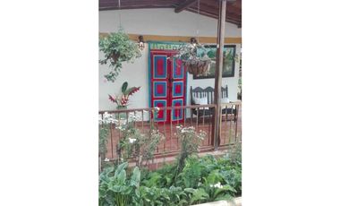 CASA FINCA EN VENTA EN GUATAPÉ ANTIOQUIA