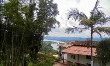 CASA FINCA EN VENTA EN GUATAPÉ ANTIOQUIA
